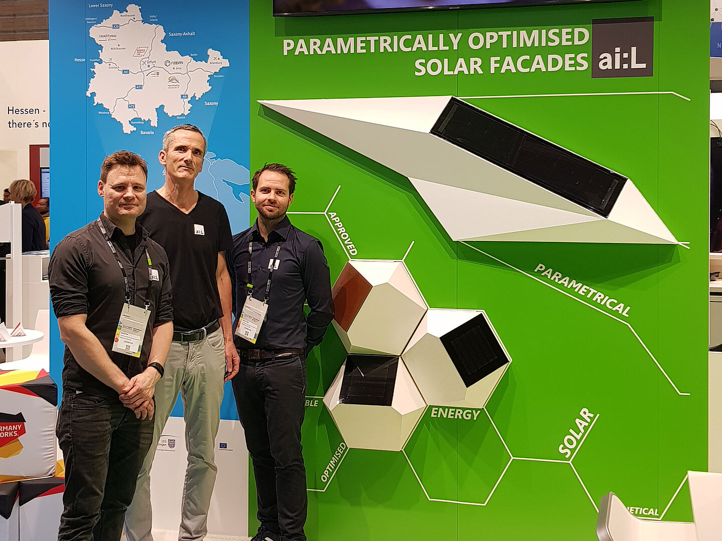 Ausstellung der Solar.shell und Solar.con-Demonstratoren auf der Smart City Expo in Barcelona